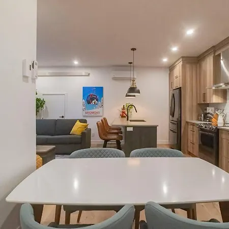 883 Suite 102 Bromont Vieux Village 2Cac , Foyer Extérieur photo